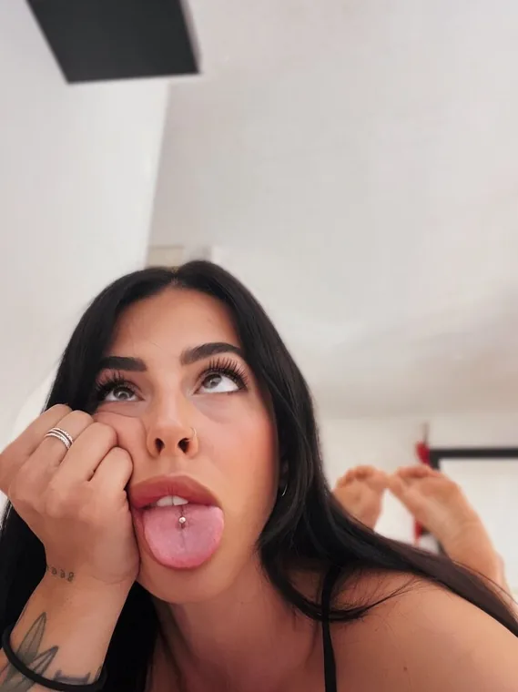 SARA, creator italiana su OnlyFans