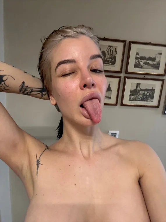 Elena, creator italiana su OnlyFans