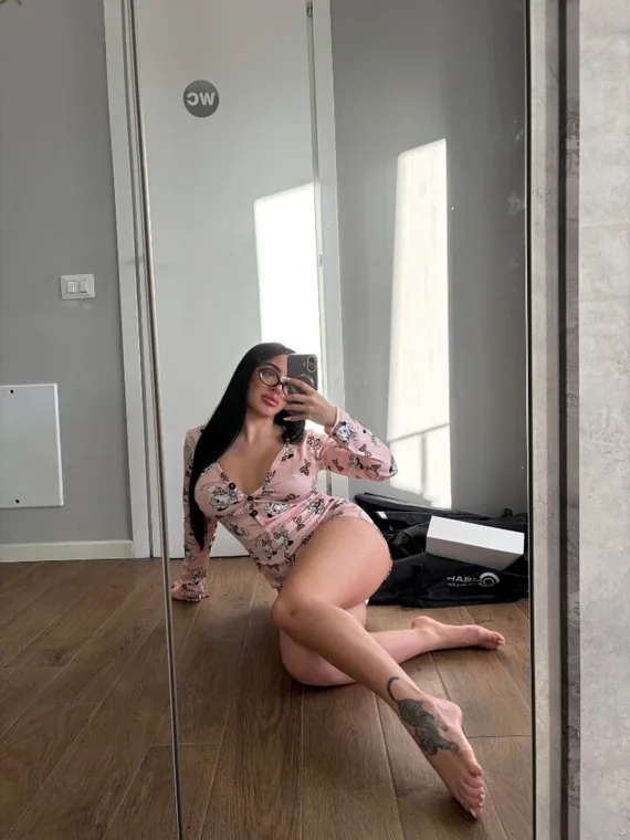 Laura, creator italiana su OnlyFans