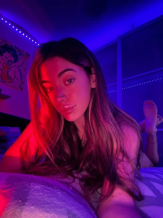 Crystal, creator italiana su OnlyFans