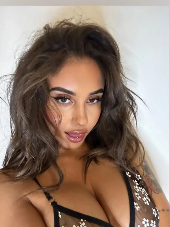Semia, creator italiana su OnlyFans