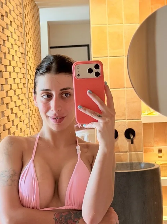 silvietta, creator italiana su OnlyFans