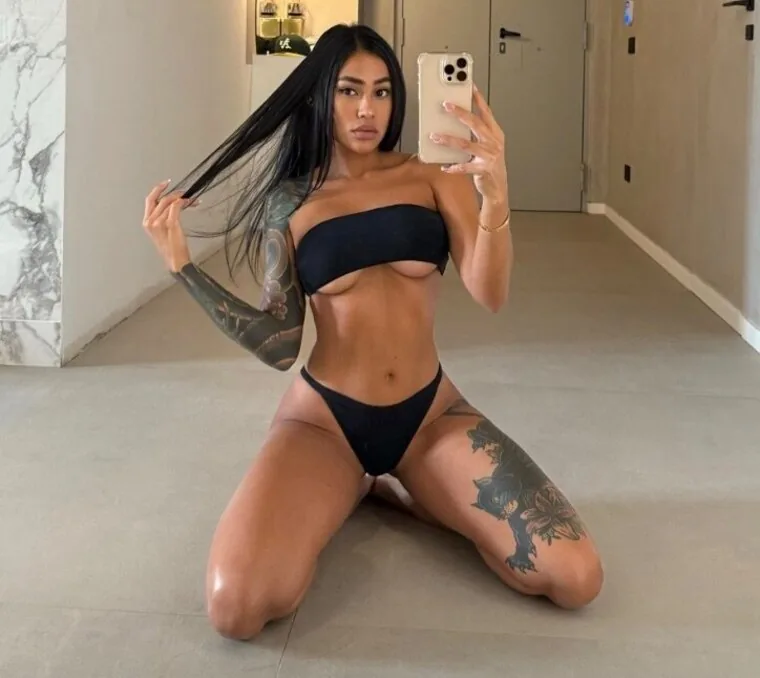 Yaquelin, creator italiana su OnlyFans