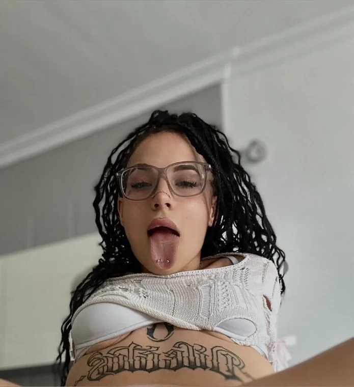 T O K Y O, creator italiana su OnlyFans