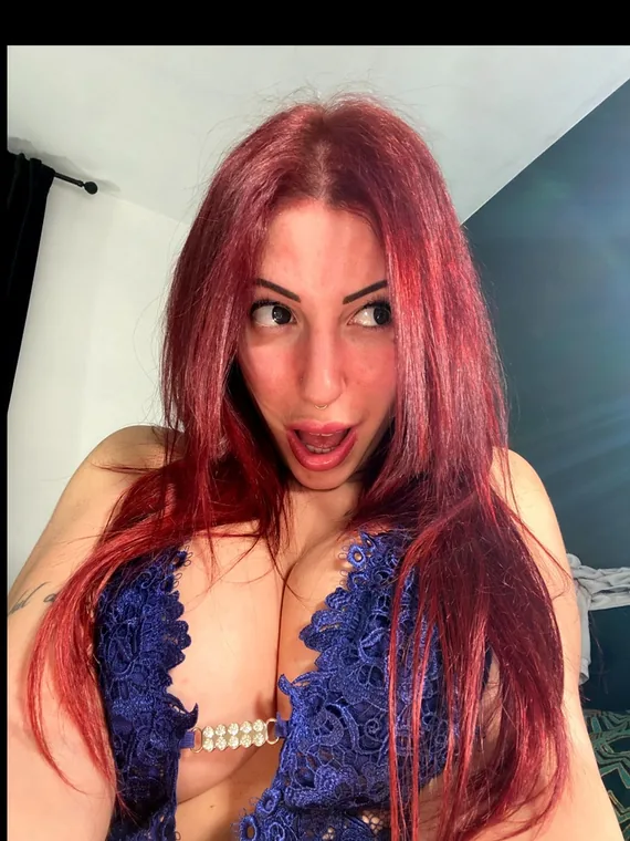 Venusclad, creator italiana su OnlyFans